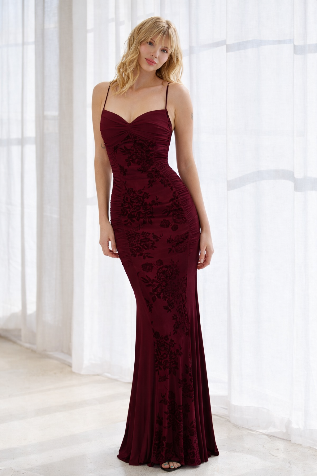 THE SCARLETT VELVET MERMAID GOWN